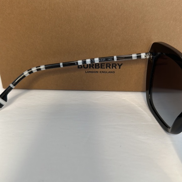 BURBERRY BE4323 CAROLL Square Oversized Sunglasses - Picture 15 of 15
